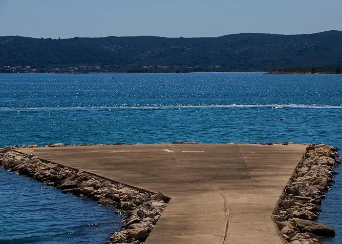 Vinka Lägenhet Sveti Filip i Jakov